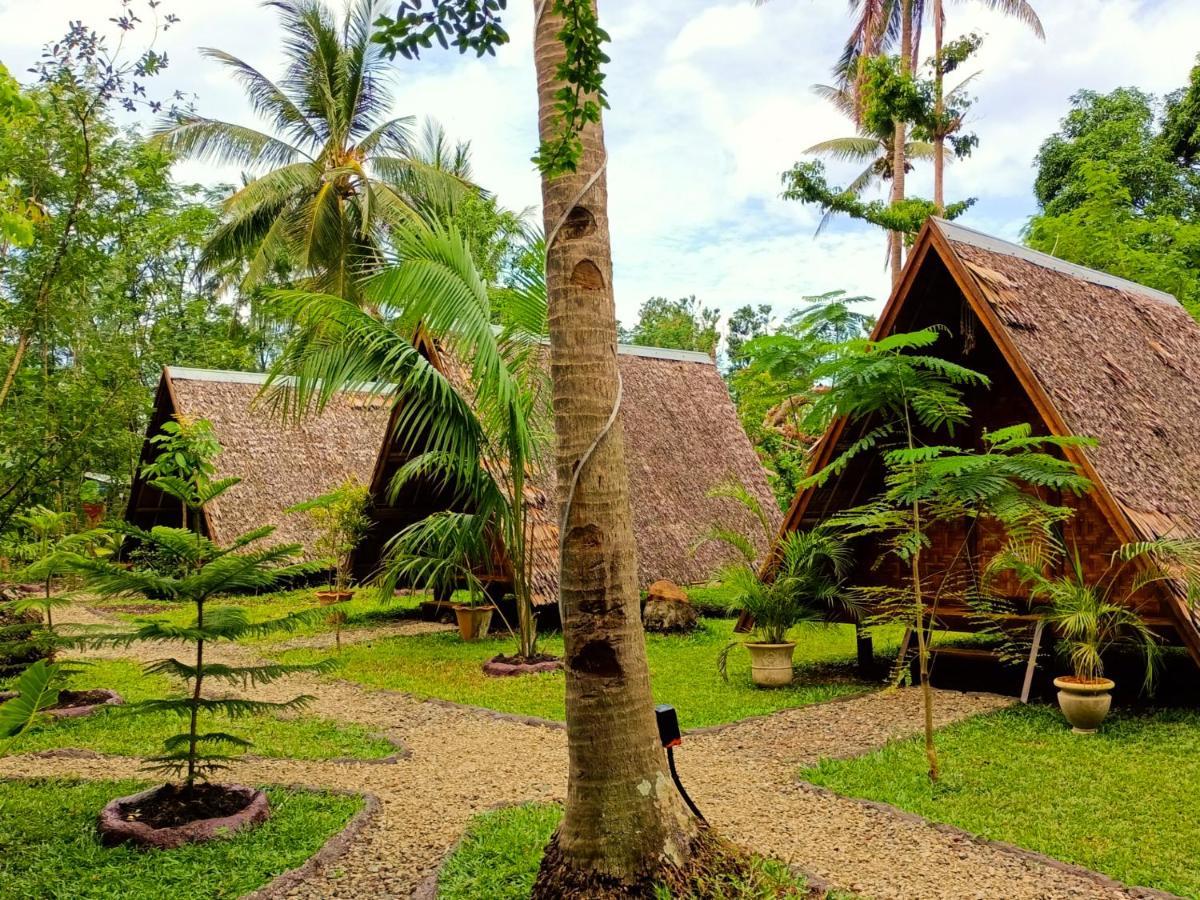 Hotel Archery-Asia Nipa Huts Moalboal Exterior foto