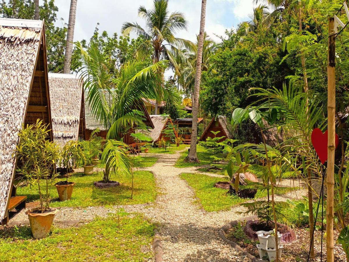 Hotel Archery-Asia Nipa Huts Moalboal Exterior foto