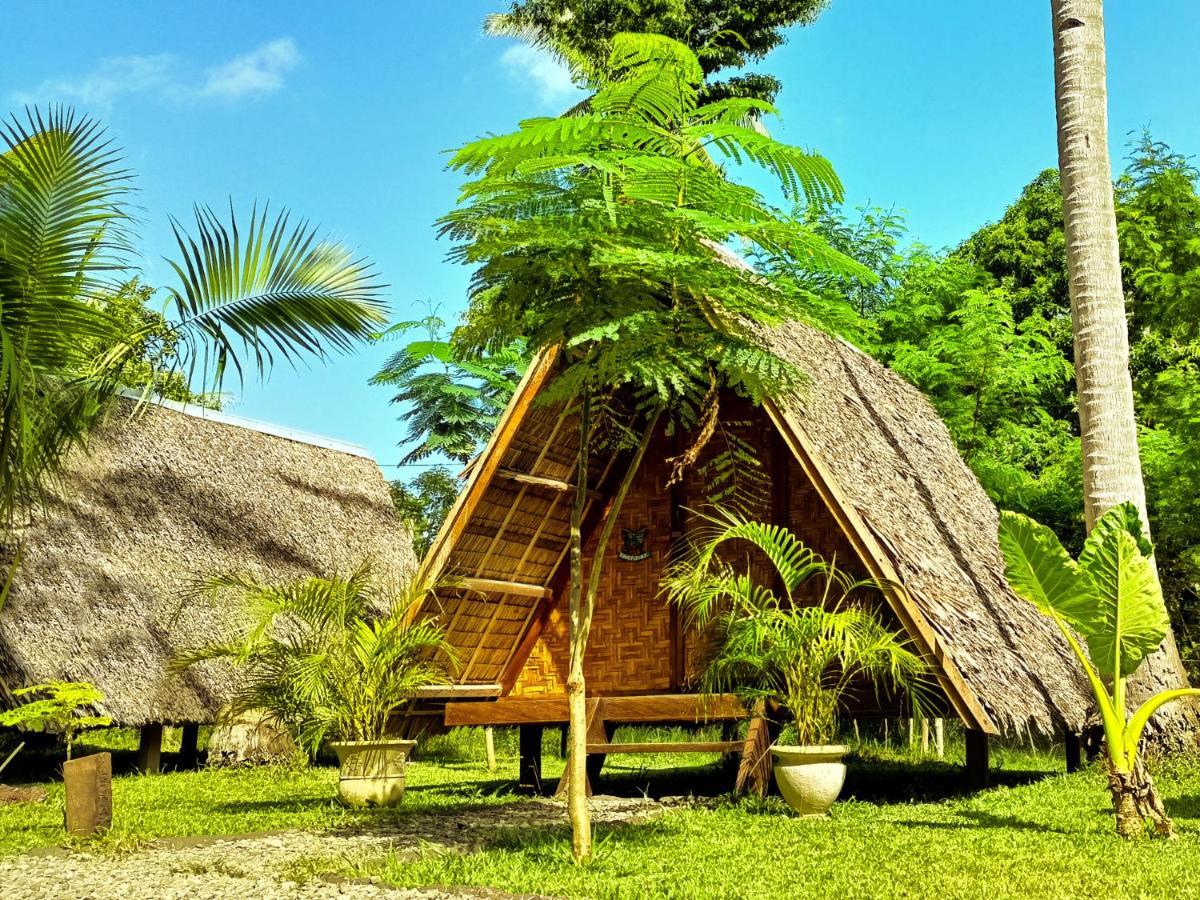 Hotel Archery-Asia Nipa Huts Moalboal Exterior foto