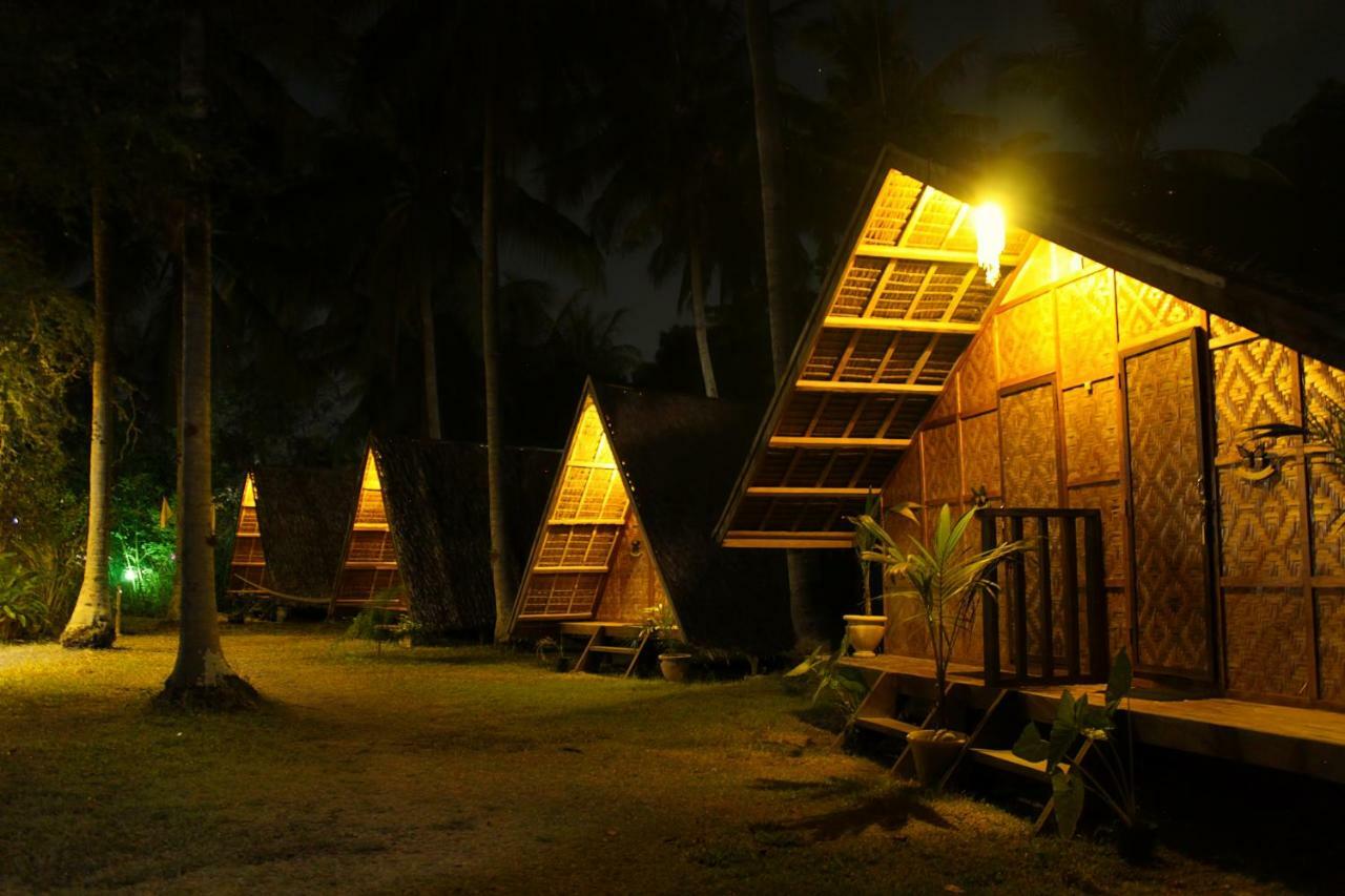 Archery-Asia Nipa Huts Moalboal Exterior foto